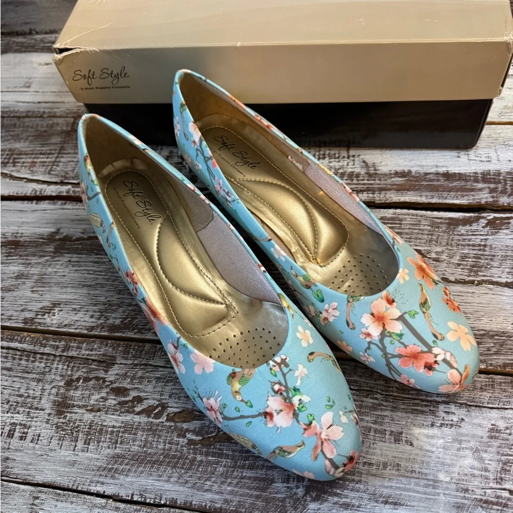 Soft Style Light Blue Floral Slip-On Ballet Flats - Picture 1 of 6